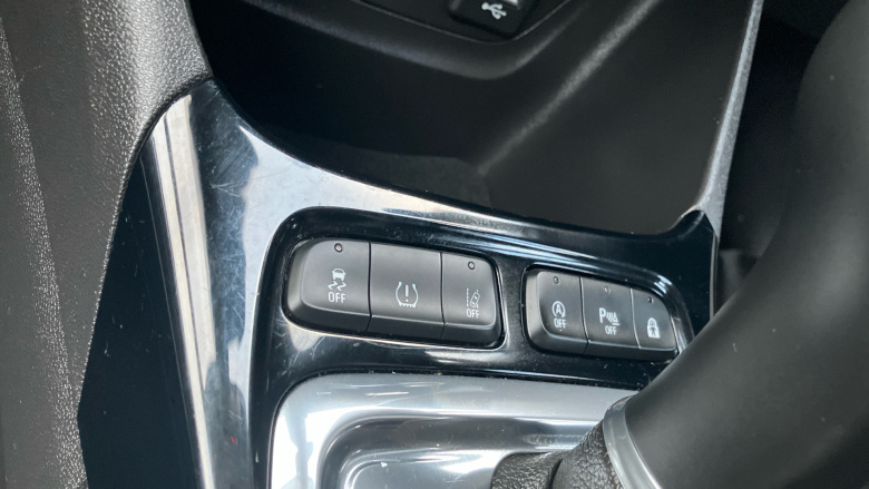 Vauxhall Crossland X 1.2T [130] Elite Nav 5dr [Start Stop] Auto Petrol Hatchback